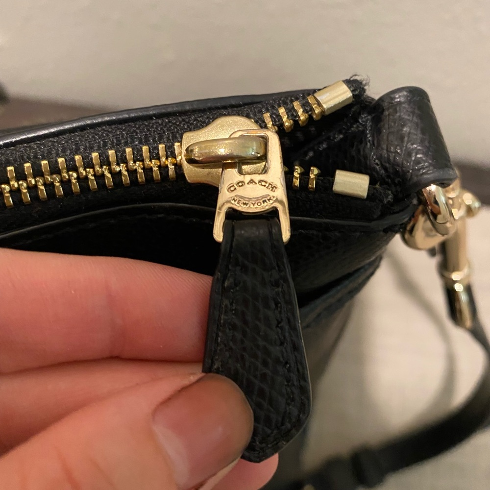 Signature Coach Purse and Wallet - Picture 3 of 8